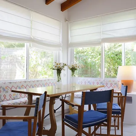 Pineda Holiday home